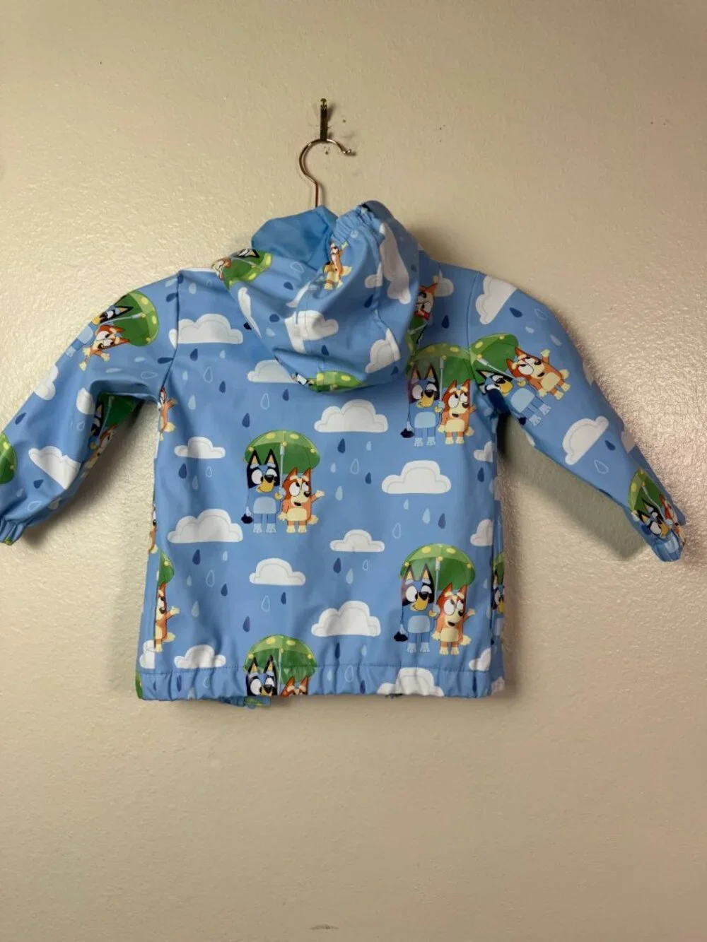 Bluey Kids Rain Jacket Hood Size 3T Blue Outdoor Lined